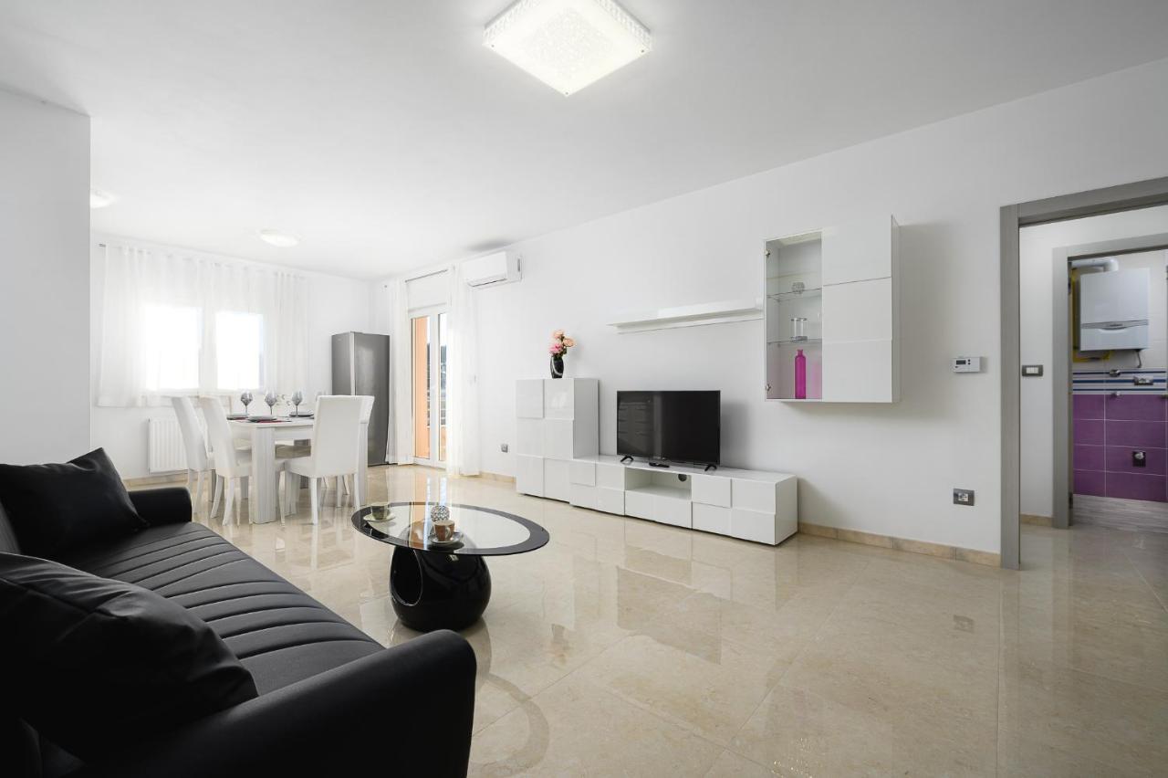 Stancija Amorozo 5 Poreč Exterior foto
