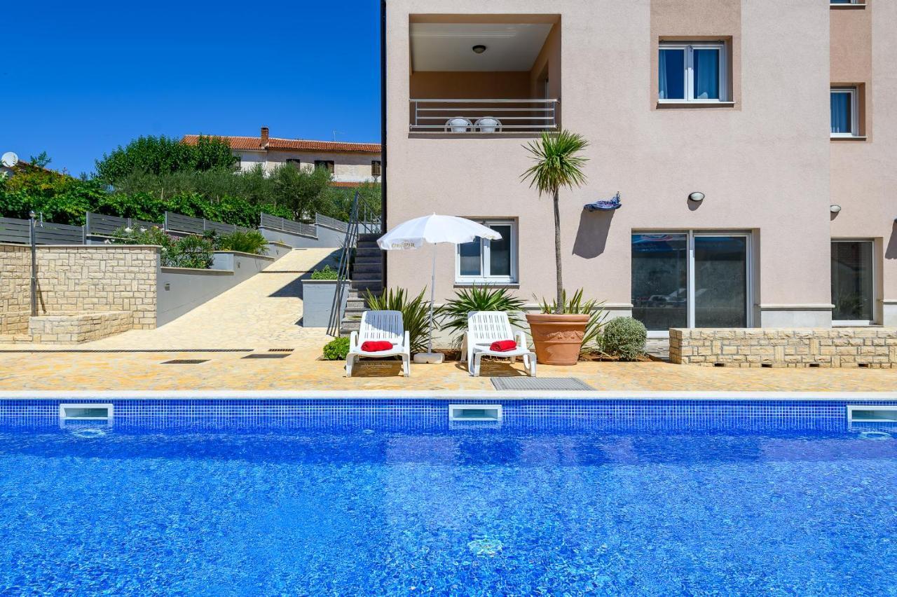 Stancija Amorozo 5 Poreč Exterior foto